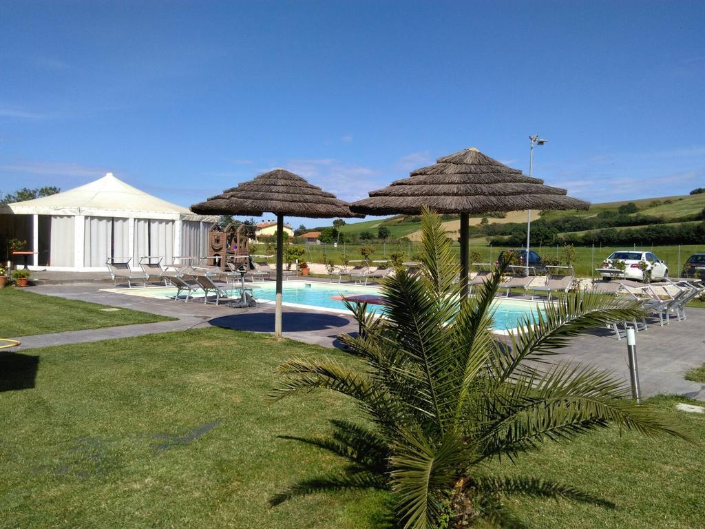 Quattro Stagioni Hotel Fano Ngoại thất bức ảnh